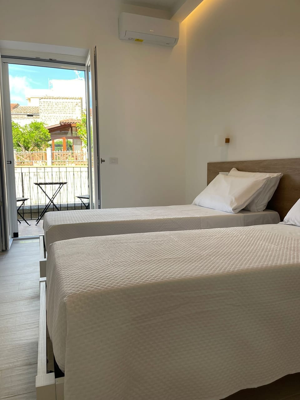 Deluxe Double or Twin Room, Balcony | WiFi (free)