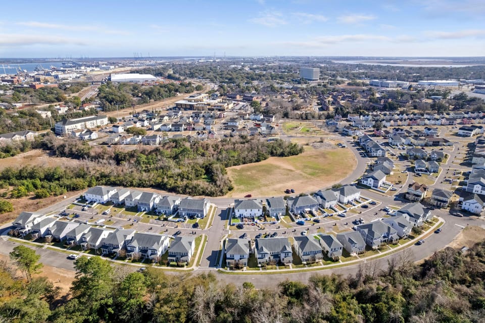 House, Multiple Beds (Creekside Bungalow-Park Circle-15m dt) | Aerial view