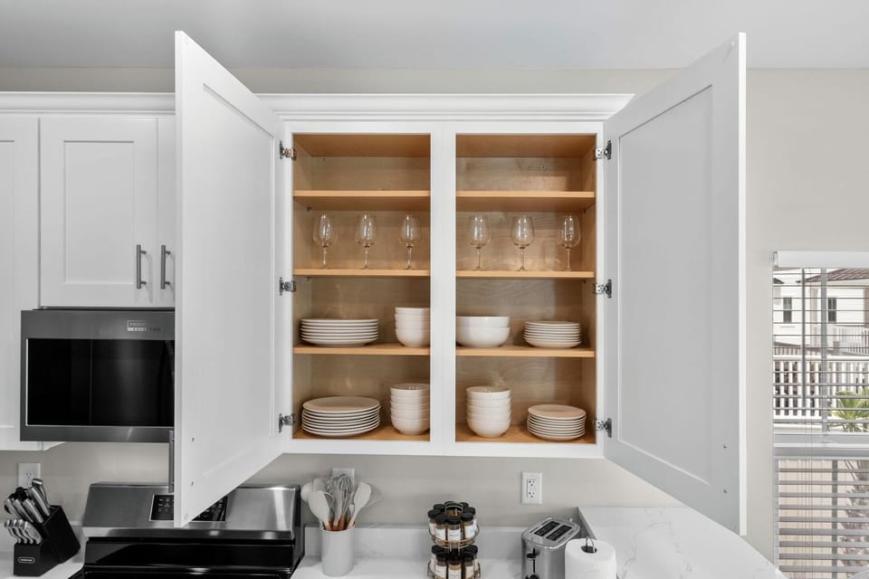 House, Multiple Beds (The Pink Panther-Ocean side-Pet Frien) | Private kitchen