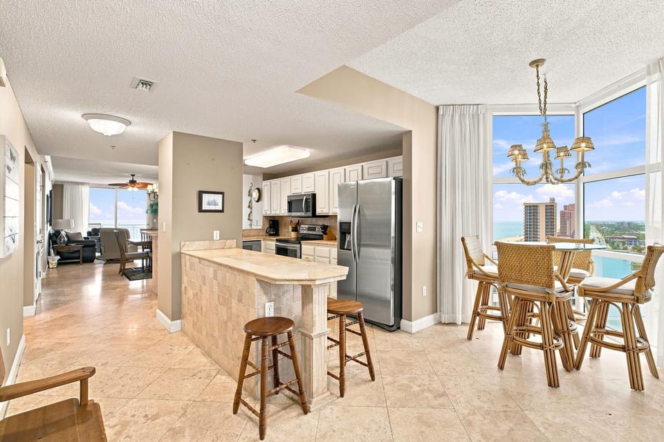 Condo, Multiple Beds (Palacio 1406) | Private kitchen