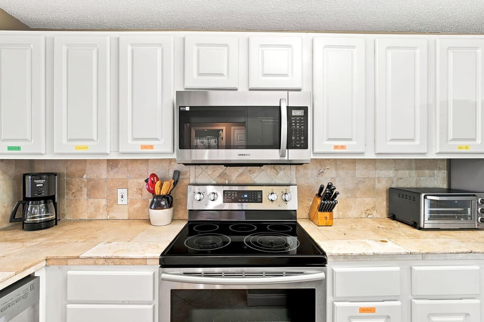 Condo, Multiple Beds (Palacio 1406) | Private kitchen