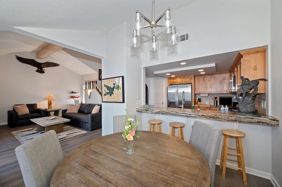 Condo, Multiple Beds (Village Lakefront Paradise) | Interior