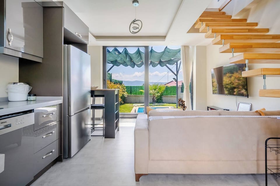 Villa, 2 Bedrooms, Accessible, Smoking | Living room