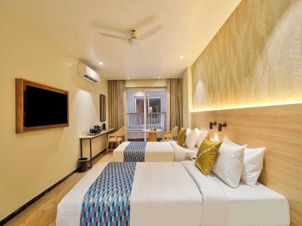 Desk, WiFi (free), bed sheets