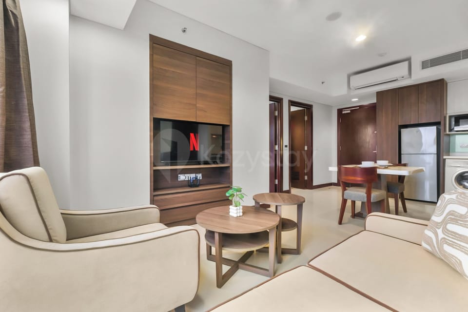 Apartment, 1 Bedroom, City View | Living area | Smart TV, Netflix, streaming services