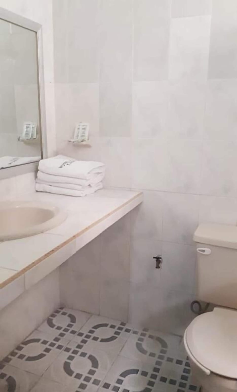 Standard Room | Bathroom