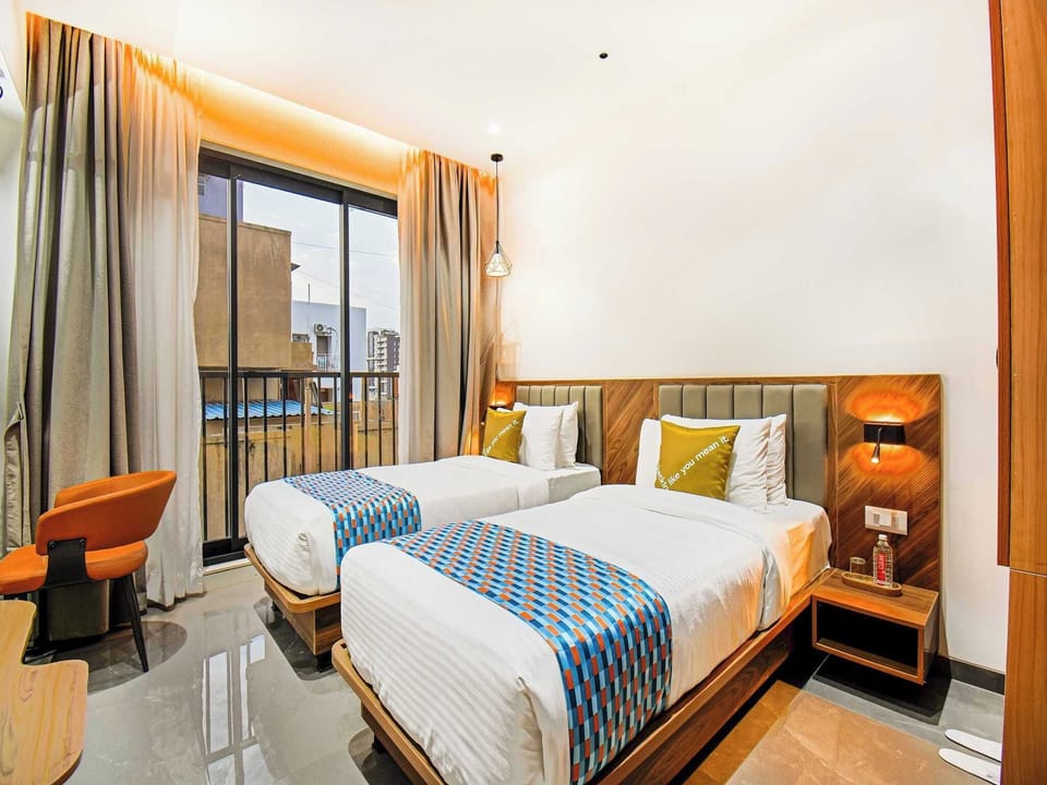 Desk, WiFi (free), bed sheets