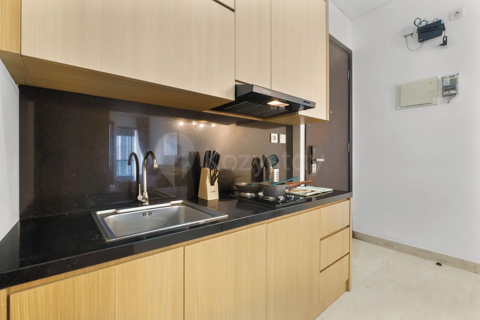Apartment, 3 Bedrooms, Balcony, City View | Private kitchen | Full-size fridge, microwave, stovetop, cookware/dishes/utensils