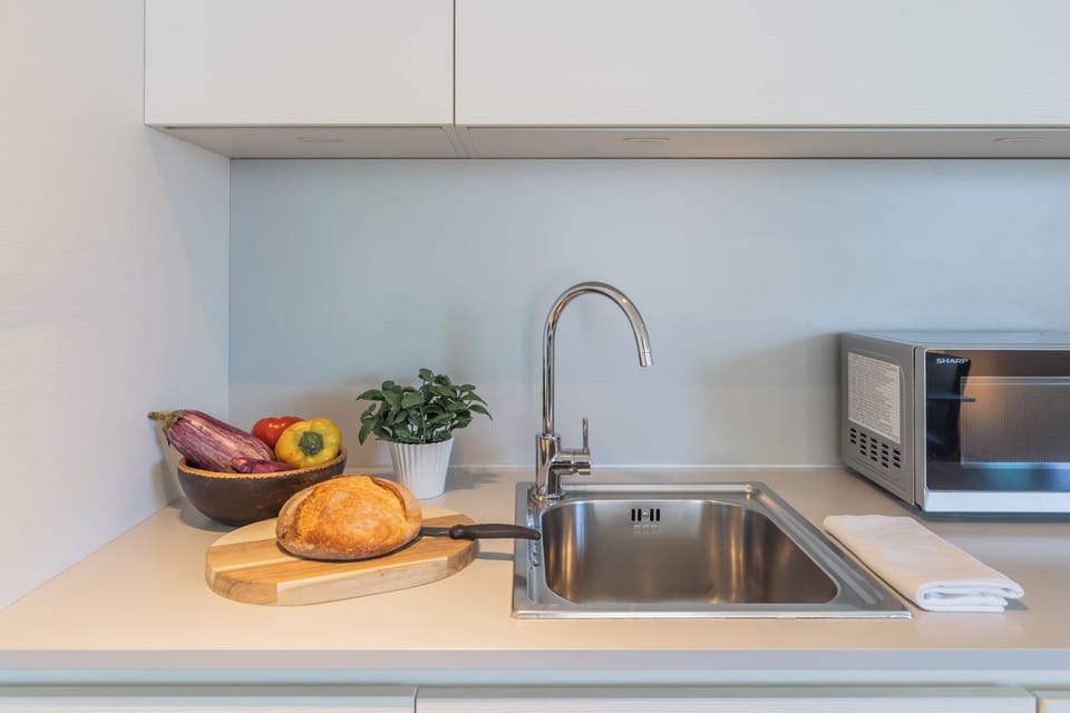 Apartment (2 Bedrooms) | Private kitchen | Espresso maker, microwave, oven, stovetop