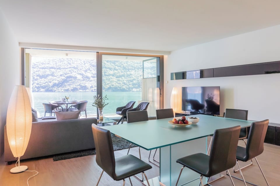 Apartment (2 Bedrooms) | Living area | TV