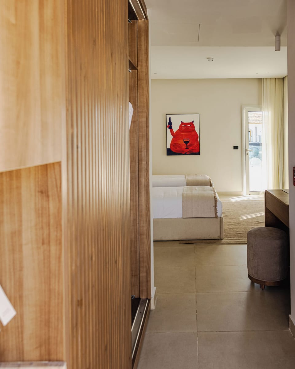 Comfort Room | WiFi (free), bed sheets