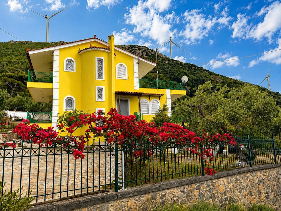 House | 3 bedrooms, high-speed internet