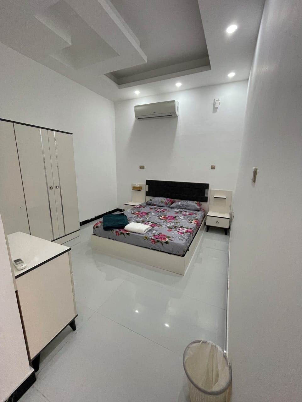 Iron/ironing board (on request), WiFi (free)