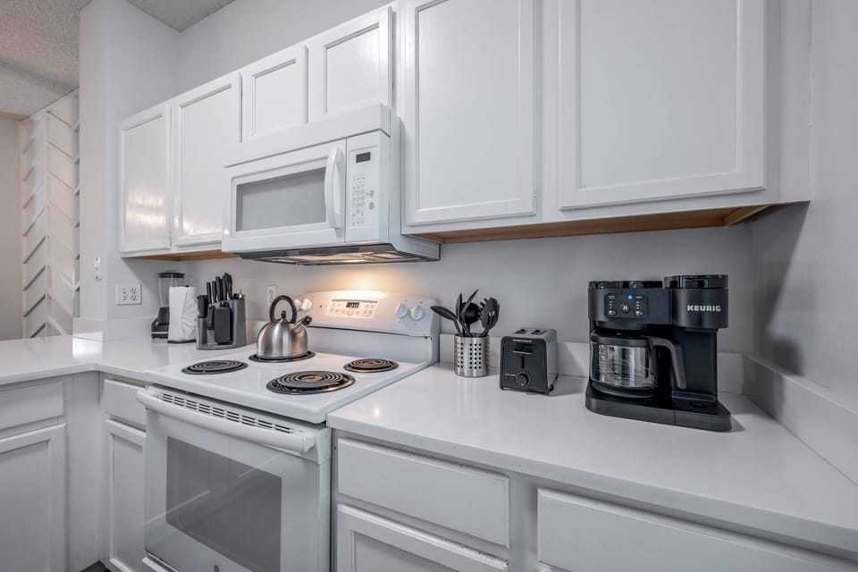 Microwave, oven, stovetop, dishwasher