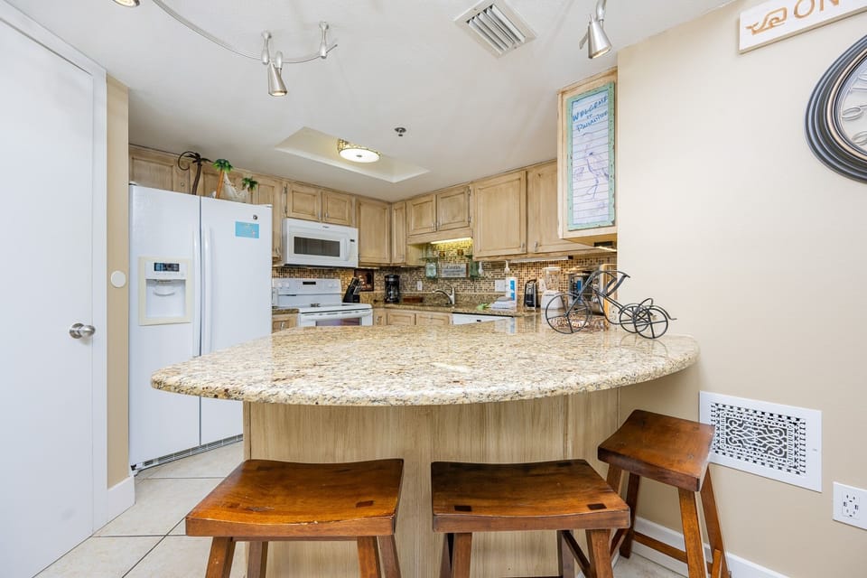 Condo, 2 Bedrooms | Private kitchen | Coffee/tea maker, fridge, oven