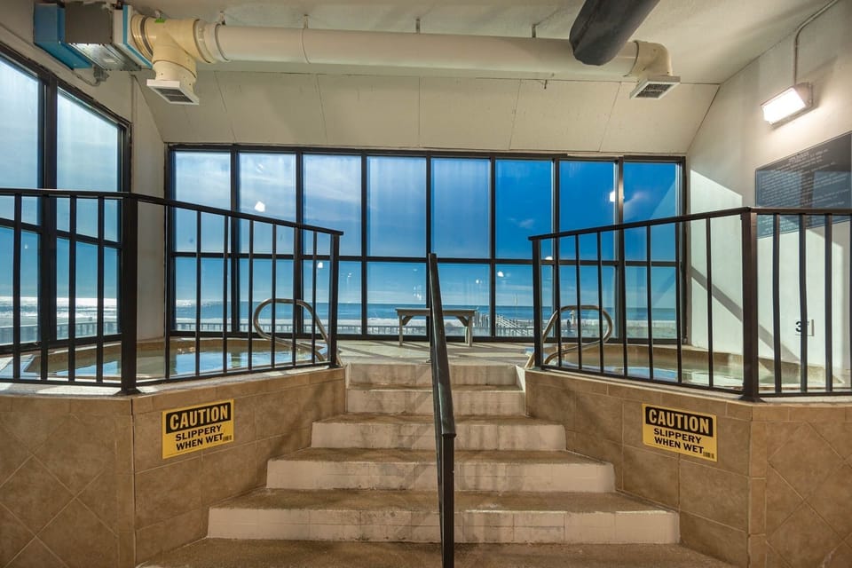 Condo, 1 Bedroom | Interior