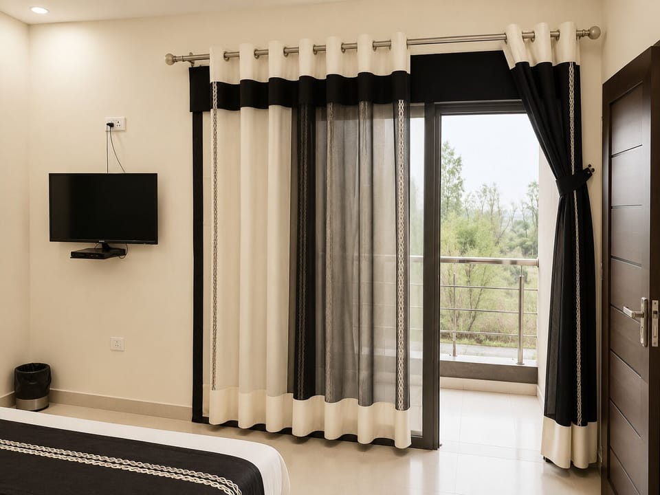 Double Room, Balcony, Resort View | WiFi (free)