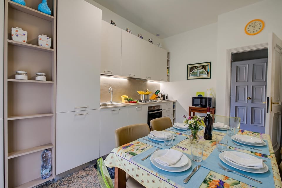 Family Apartment, 2 Bedrooms, Balcony (Il Paradiso è Qui! Nel silenzio col) | Dining