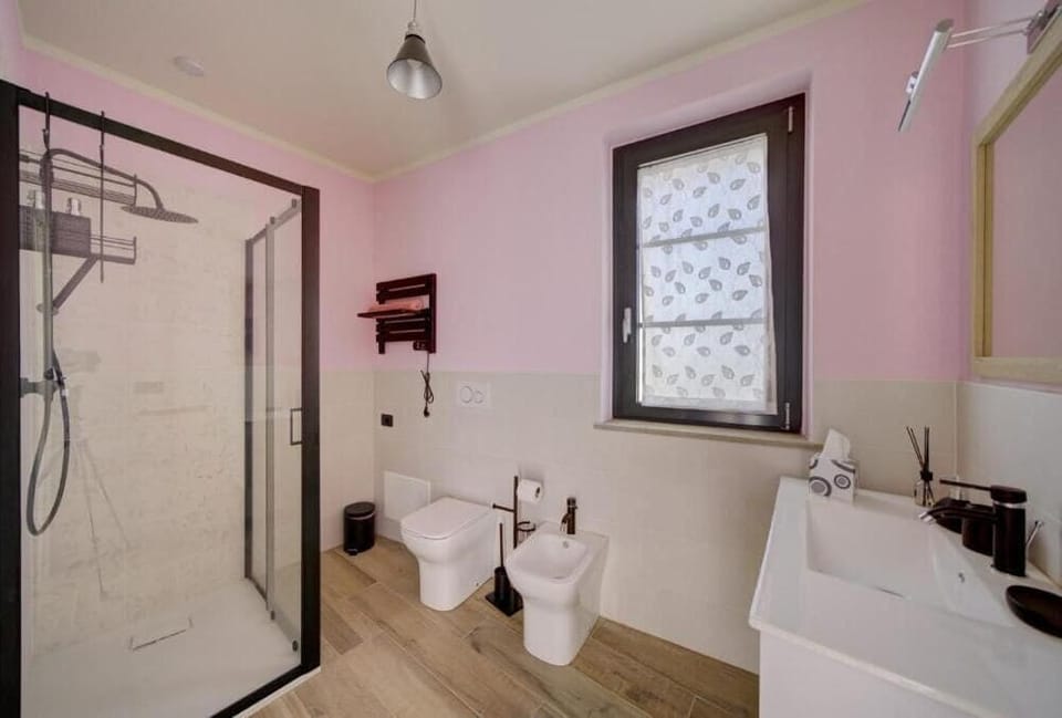 Double Room, Balcony, Garden View | Bathroom