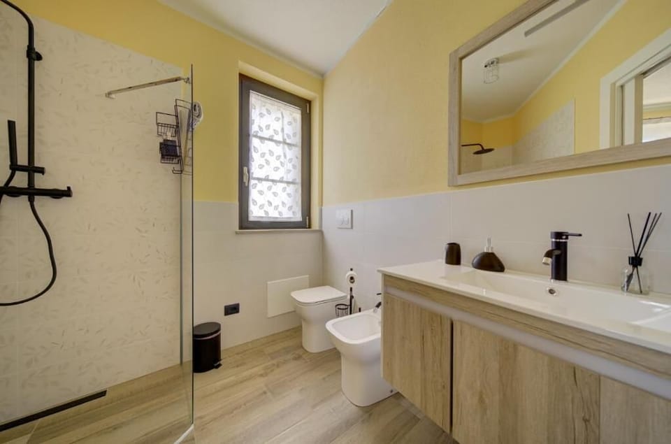 Double Room | Bathroom