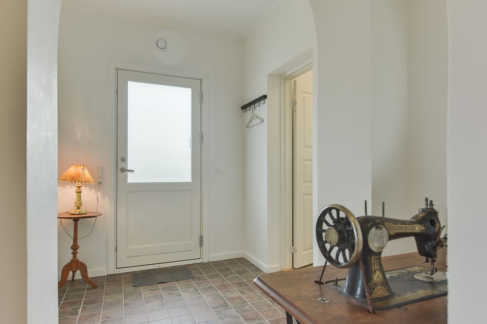 Apartment, 3 Bedrooms | 3 bedrooms, individually decorated, individually furnished