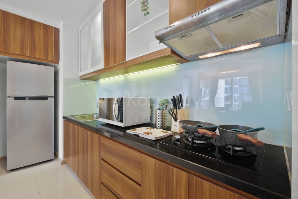 Apartment, 2 Bedrooms, Balcony, City View | Private kitchen | Full-size fridge, microwave, stovetop, cookware/dishes/utensils