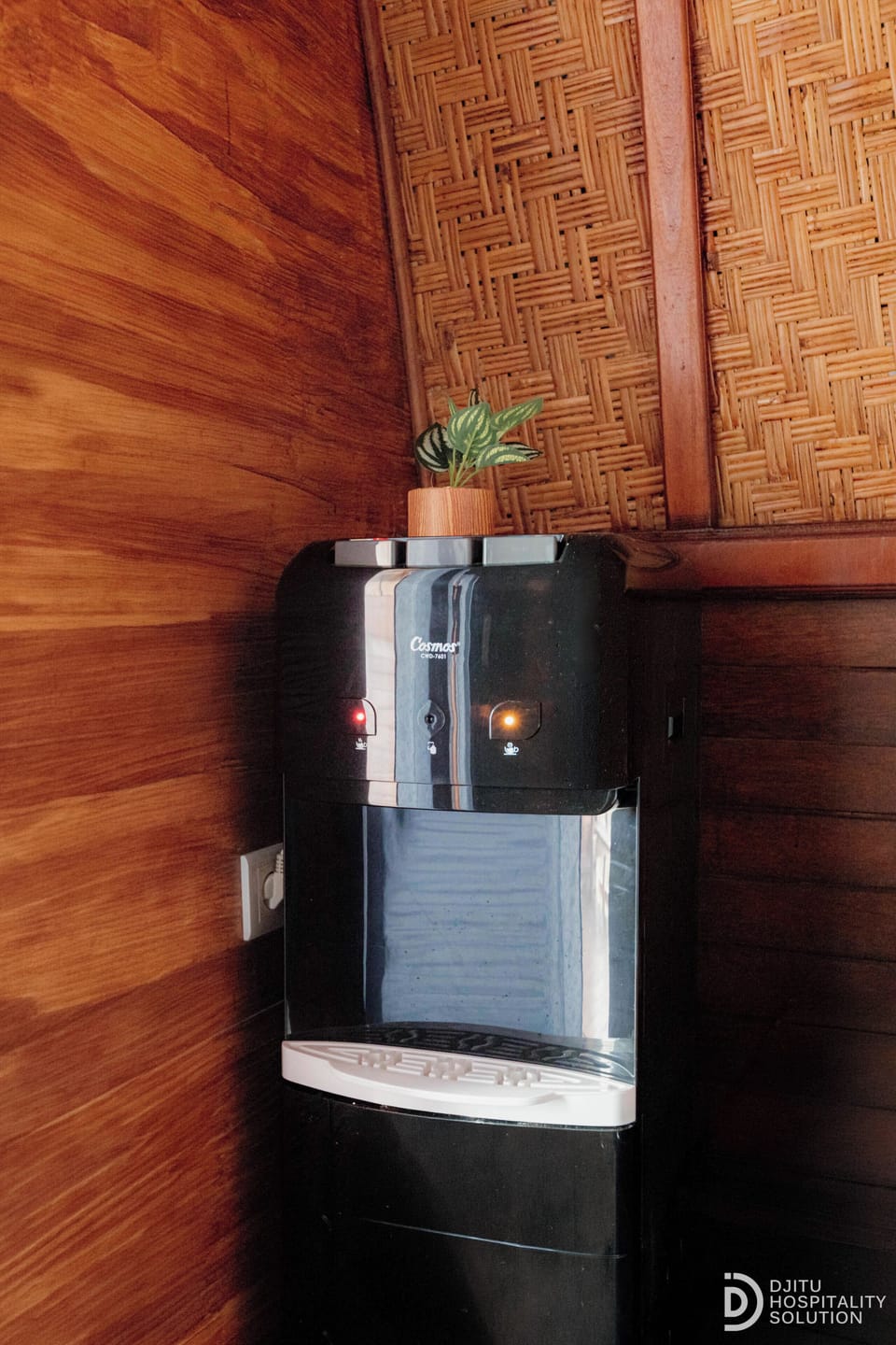 Double Room, Sea View | Microwave