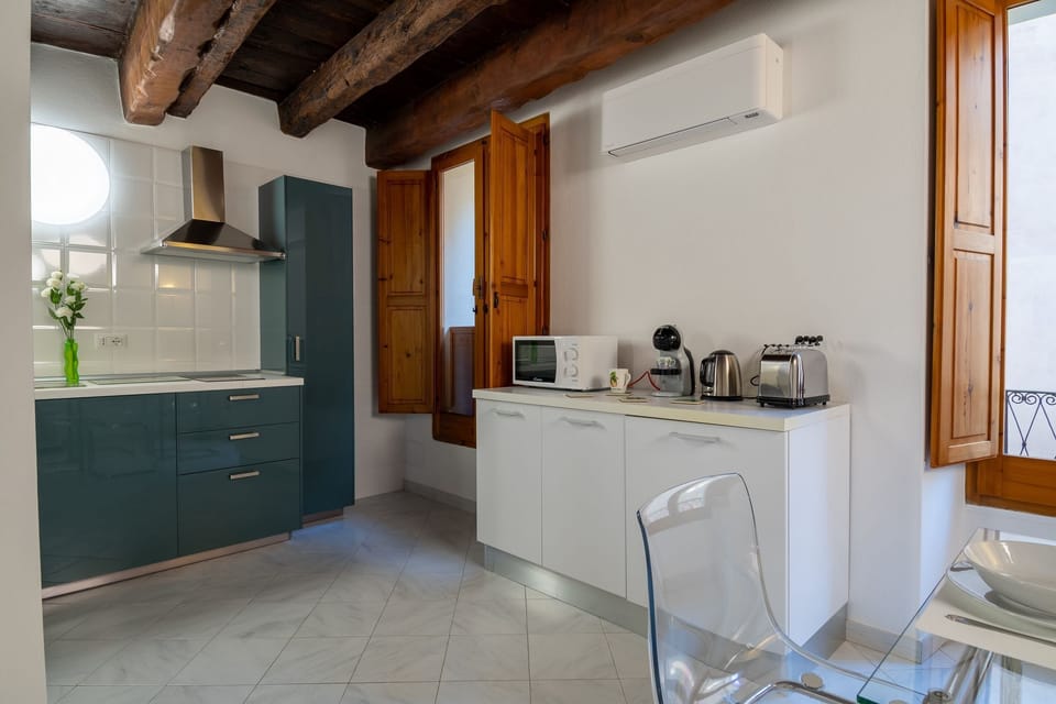 Classic Condo | Private kitchen