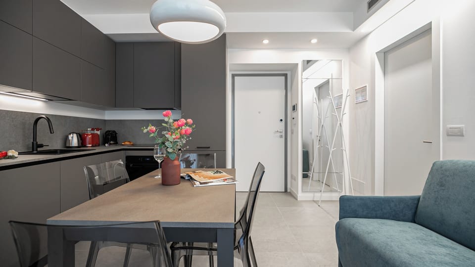 Apartment (1 Bedroom) | Interior