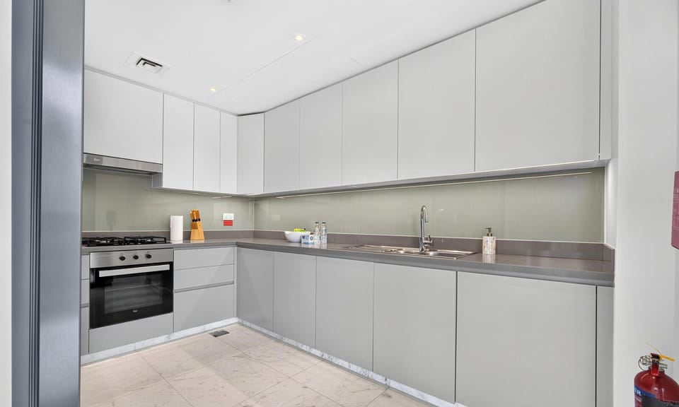 Executive Apartment, City View | Private kitchen | Coffee/tea maker