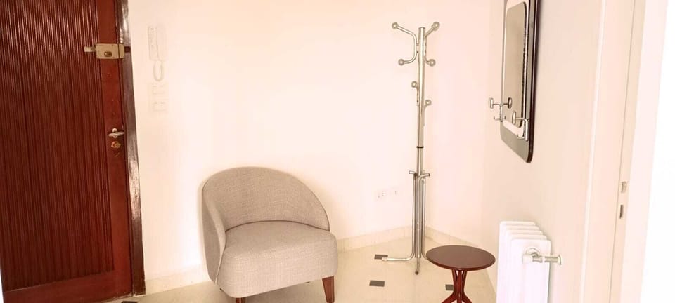 Comfort Apartment, City View | Interior