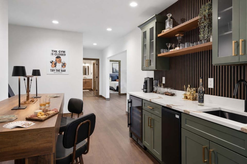 Cabin, Multiple Beds, Mountain View (The Lodge at Walnut Peak) | Private kitchen