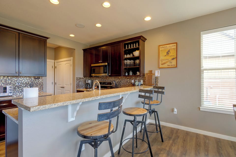 House (4 Bedrooms) | Interior