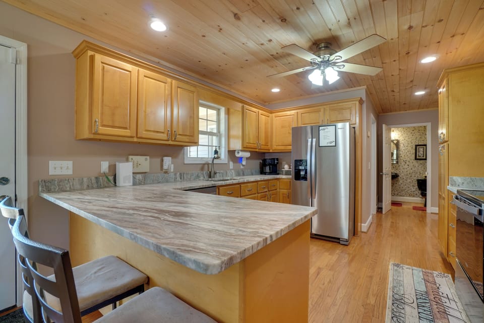 House (4 Bedrooms) | Interior