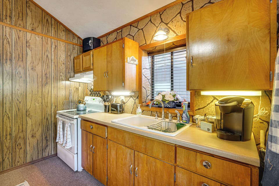 House (2 Bedrooms) | Interior