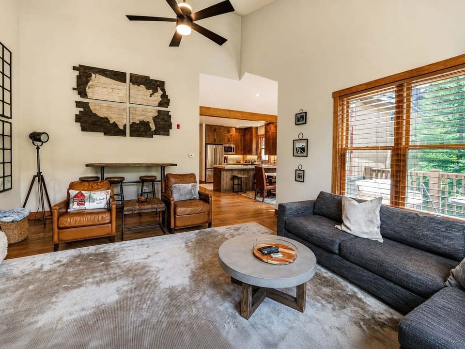 Townhome, 4 Bedrooms | Living area | Smart TV