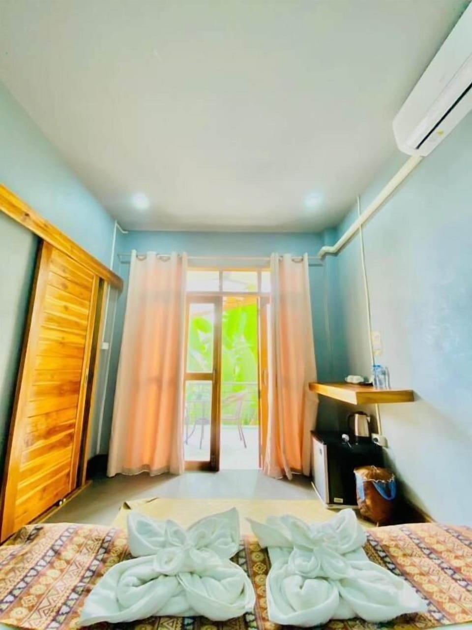 Deluxe Double Room, Balcony, River View | WiFi (free)