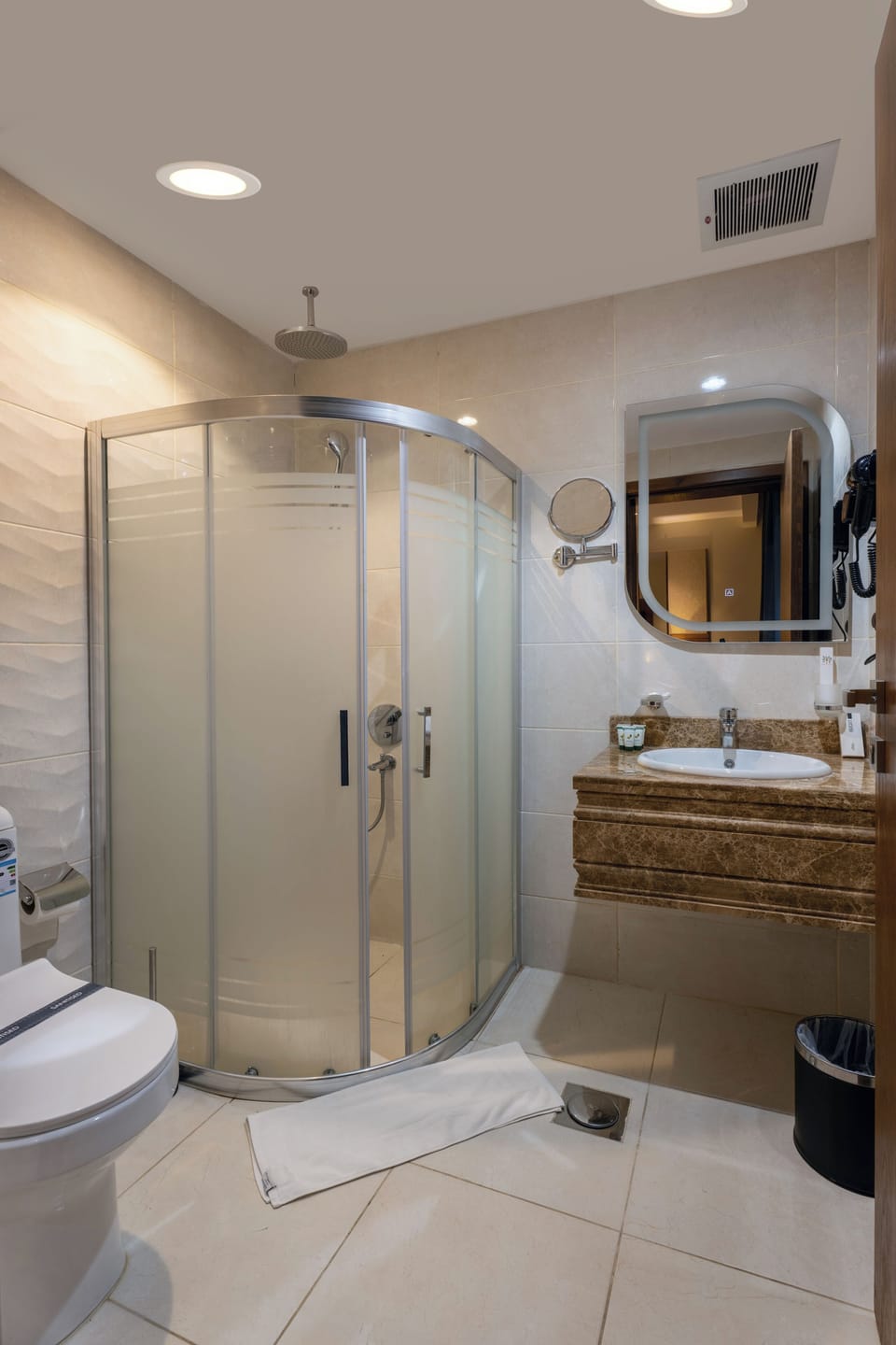 Luxury Suite, 2 Bedrooms | In-room safe, desk, laptop workspace, blackout drapes