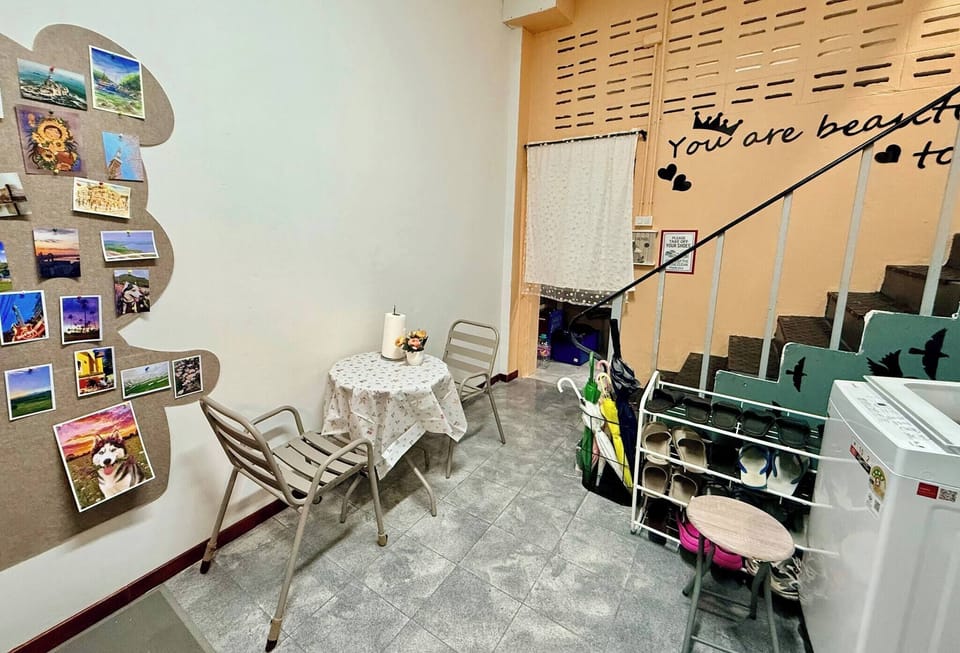 House, 3 Bedrooms, Smoking, Balcony | Interior