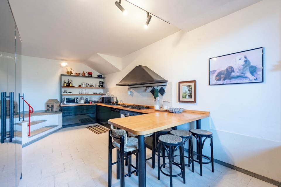 Superior Villa, Garden View | Private kitchen | Highchair, cookware/dishes/utensils