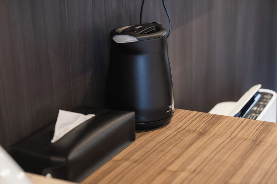 Standard Twin Room, Balcony, Park View | WiFi (free)