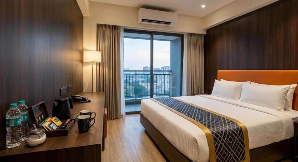 Minibar, blackout drapes, WiFi (free), bed sheets