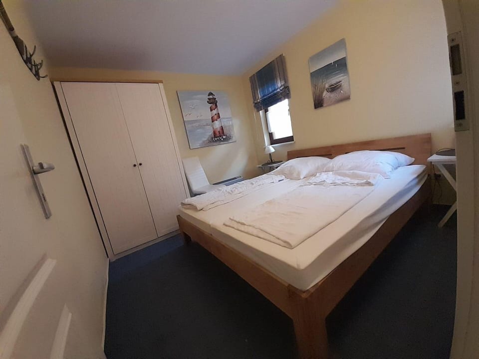 House | 3 bedrooms, individually furnished