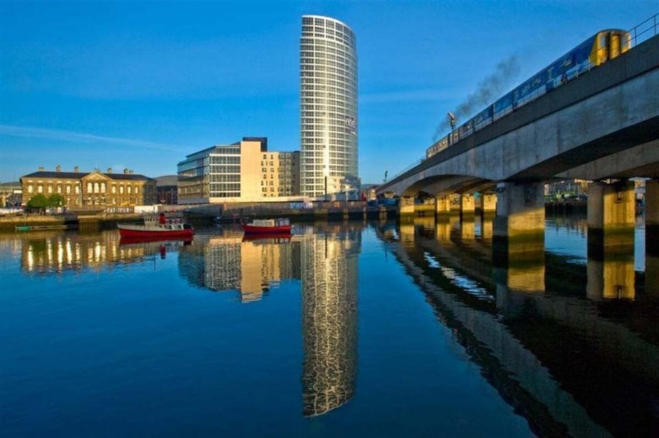 City Apartment, Sea View | Miscellaneous