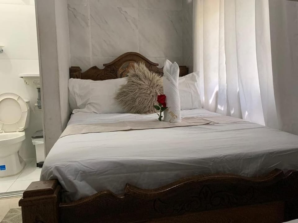 Deluxe Double Room | In-room safe, WiFi (free)