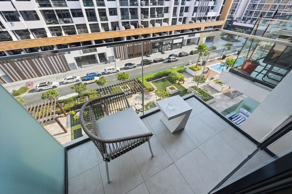 Apartment, Balcony | Outdoor dining