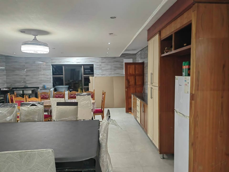 House, 4 Bedrooms, Accessible, Balcony | Dining