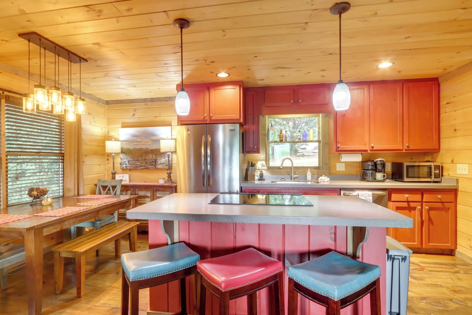 House (2 Bedrooms) | Interior