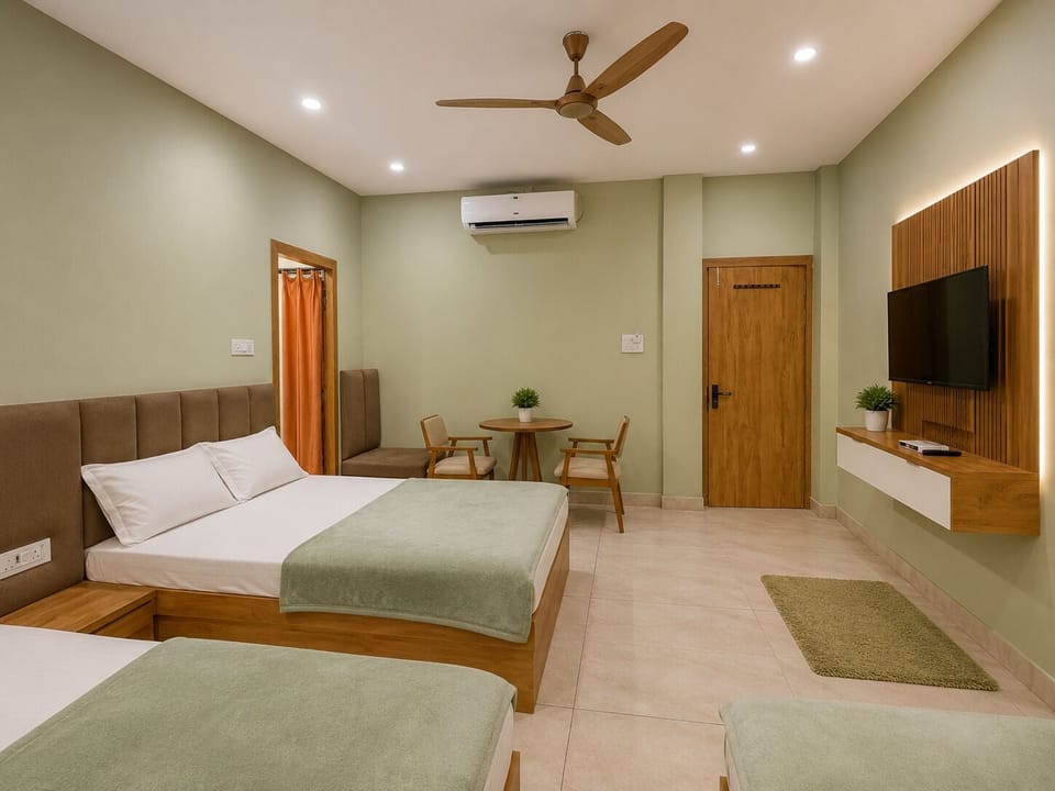 Deluxe Triple Room, City View | WiFi (free)