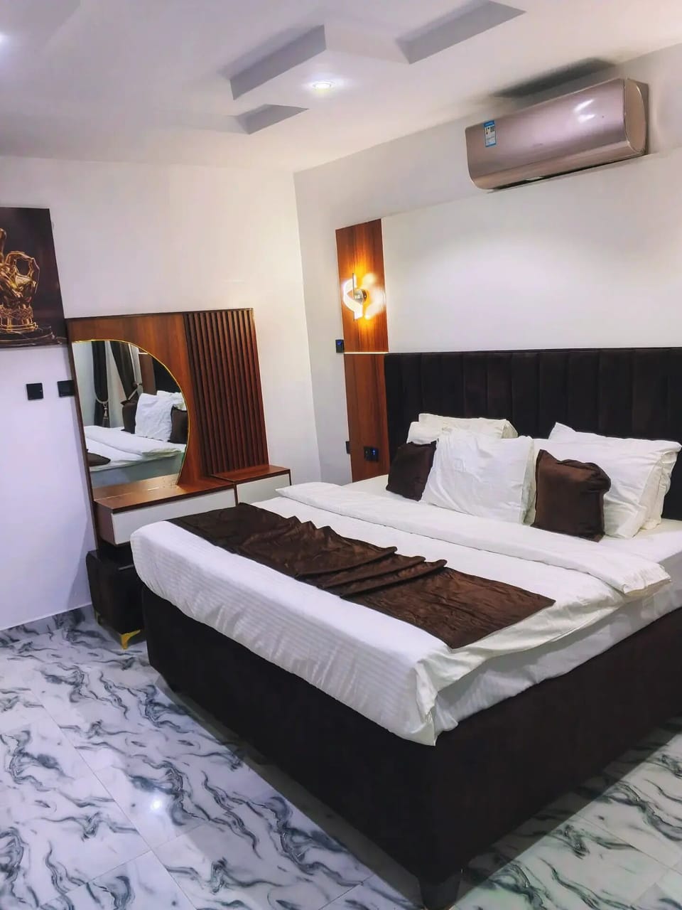 Superior Room | Desk, laptop workspace, soundproofing, WiFi (free)